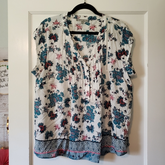 XXL Daniel Rainn blue and white floral top